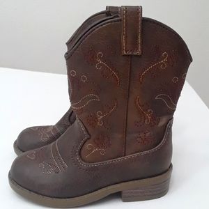 Cat & Jack Boots size 7